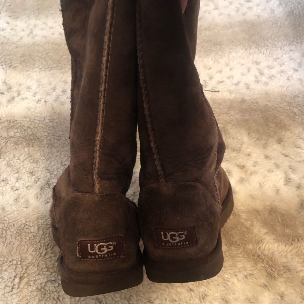 Women’s dark brown UGG boots Size 7